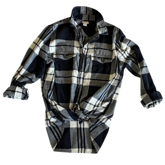 J. Crew Women’s Med Black & White Plaid Button Down Long Sleeve Shirt - Picture 3 of 9